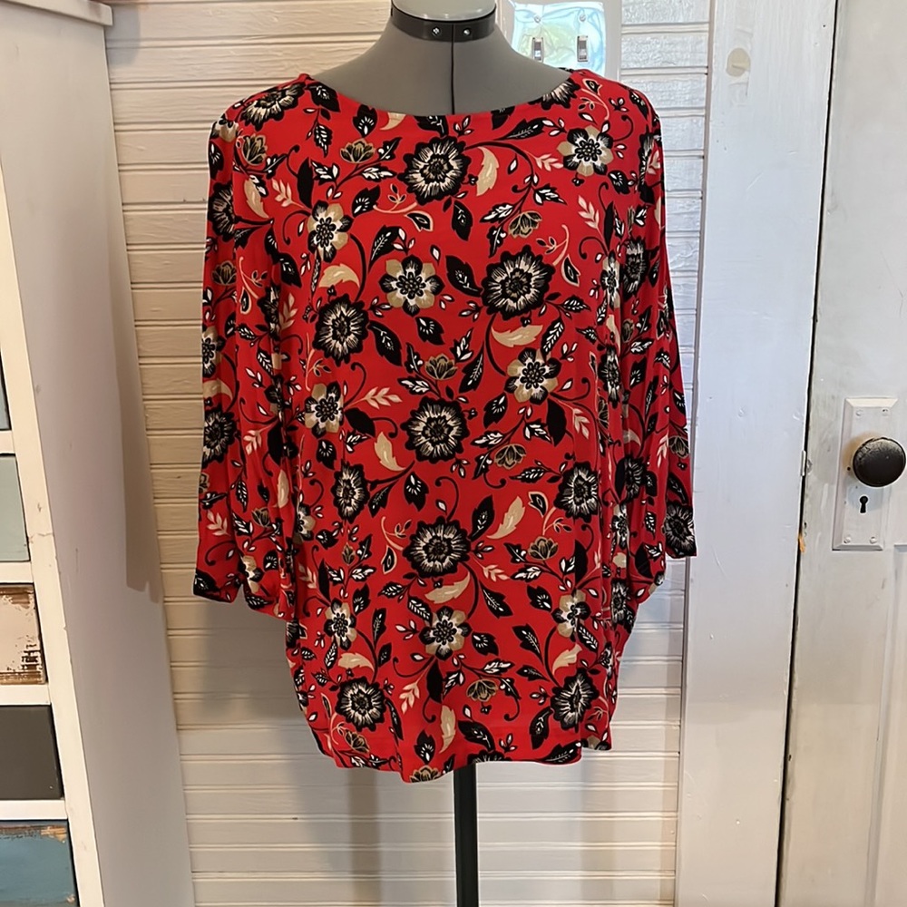 J Jill print rayon tunic.